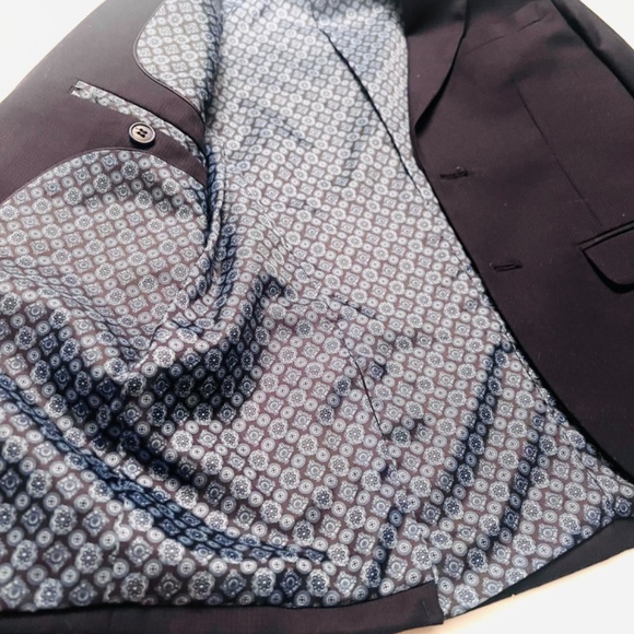 GORGEOUS Isaac Mizrahi Boys' Textured 2pc Slim Fit Suit - Stunning Classic! - Picture 7 of 10